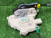 Audi / A5 / Замок двери комплект