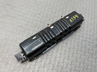 BMW / 3-Series / Подушка безопасности в колени