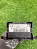 Audi / Q7 / Датчик ускорения