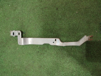 Audi / A6 / Кронштейн