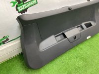 Volkswagen / Tiguan / Обшивка багажника