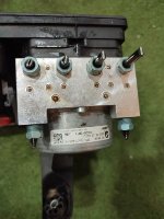 BMW / X1 / Блок ABS