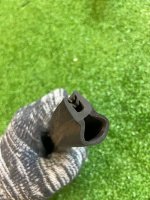 Volkswagen / Tiguan / Уплотнитель капота