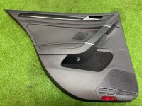 Volkswagen / Golf / Обшивка двери
