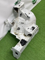 Volkswagen / Tiguan / Лонжерон