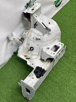 Volkswagen / Tiguan / Лонжерон