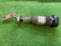 Audi / Q8 / Пневмостойка