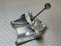 Audi / A6 / Кронштейн двигателя