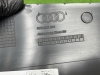 Audi / A4 / Накладка замка капота