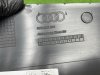 Audi / A4 / Накладка замка капота