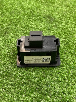 Audi / A5 / Кнопка крышки багажника