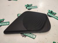 Audi / A6 / Накладка динамика двери