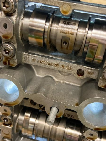 Volkswagen / Tiguan / Головка блока цилиндров