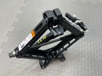 Ford / EXPLORER / Домкрат