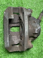 Mercedes-Benz / 190e / Суппорт тормозной