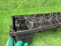 Volkswagen / Touareg / Клапанная крышка