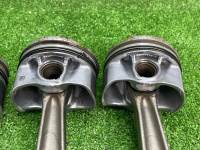 BMW / X1 / Поршень