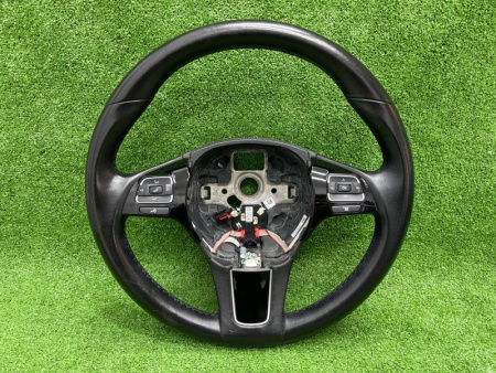 Volkswagen / Touareg / Руль