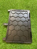 Audi / A6 / Накладка багажника