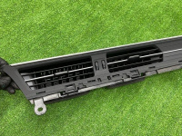 Audi / A6 / Дефлектор обдува салона