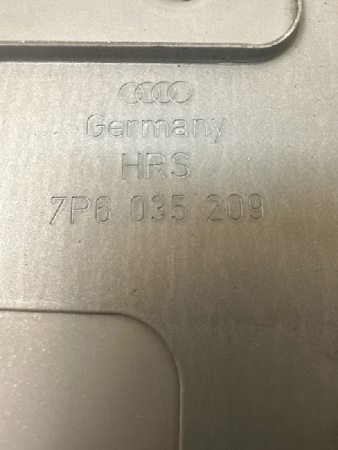 Volkswagen / Touareg / Блок усилителя радио