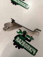 Volkswagen / Touareg / Кронштейн