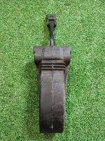 Volkswagen / Touareg / Ограничитель двери