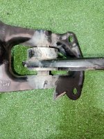 Audi / Q3 / Рычаг продольный