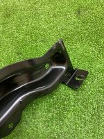 BMW / X5 / Поперечина