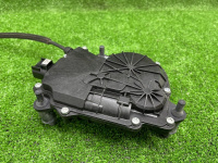 Land Rover / Range Rover / Доводчик двери