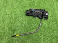 Audi / A4 / Кронштейн ручки двери