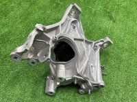 Audi / A4 / Кронштейн подрамника