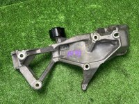 Volkswagen / Touareg / Кронштейн генератора