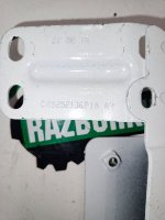 Land Rover / Range Rover Sport / Крепление потолка