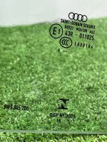 Audi / A4 / Стекло двери