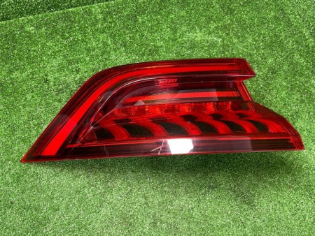 Audi / SQ8 / Фонарь задний
