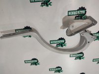 BMW / 5-Series / Петля крышки багажника