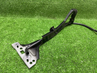 Audi / A4 / Кронштейн крыла