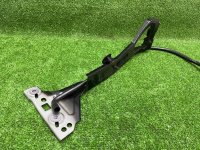 Audi / A4 / Кронштейн крыла