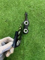 Ford / EXPLORER / Петля крышки багажника