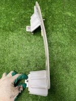 Audi / Q8 / Кронштейн крыла