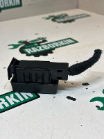 Volkswagen / Touareg / Разъем