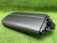 BMW / 7-Series / Подлокотник