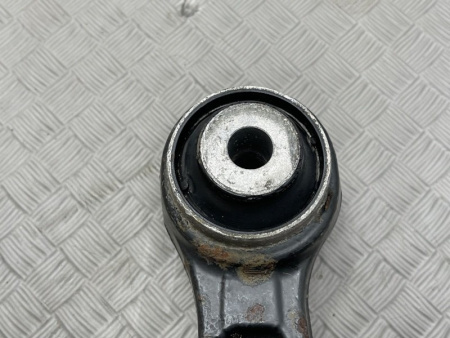 BMW / X5 / Кулак поворотный