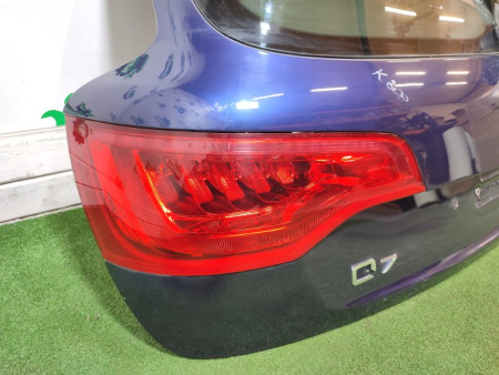 Audi / Q7 / Фонарь задний