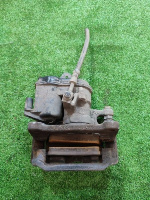 Audi / A5 / Суппорт тормозной