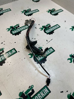 Volkswagen / Touareg / Клемма аккумулятора