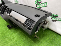 Volkswagen / Touareg / Торпедо Volkswagen / Touareg / Торпедо