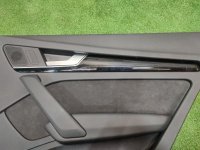 Audi / Q5 / Обшивка двери