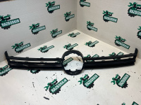 Volkswagen / Golf / Решетка радиатора